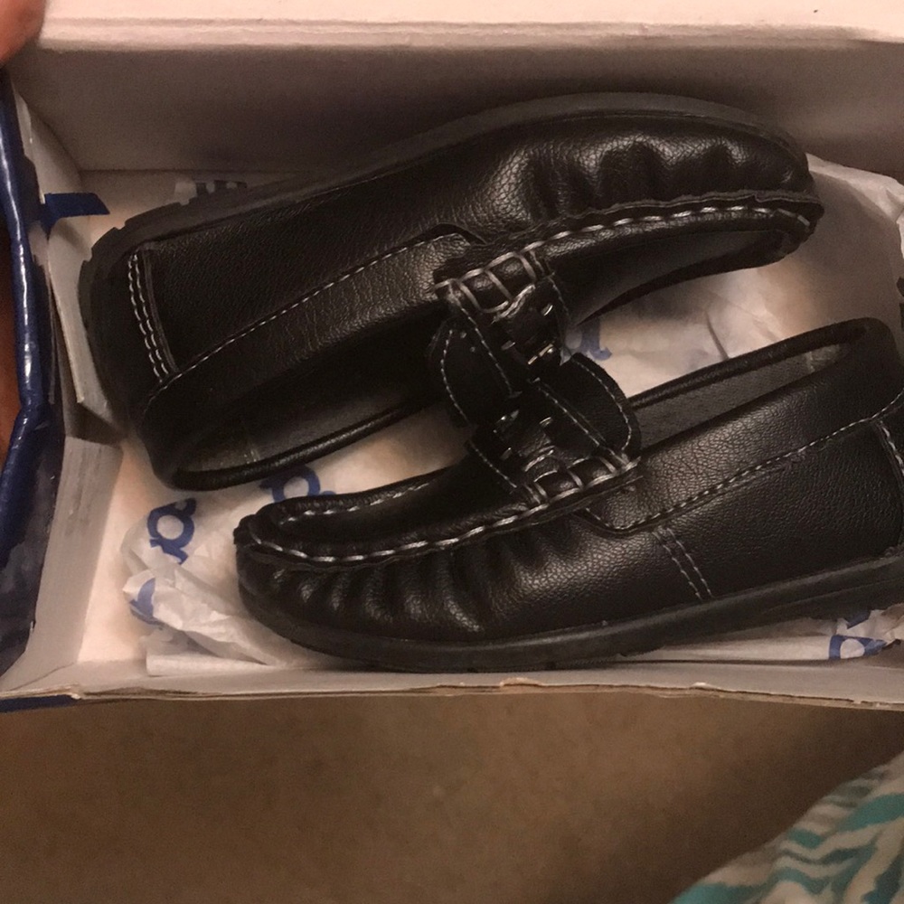 Casual shoes